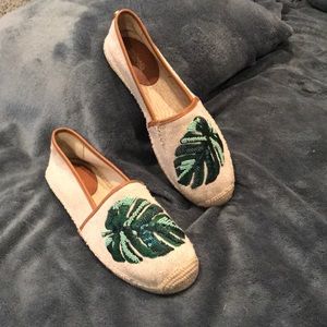 NEW Michael Kors Tropical Espadrille